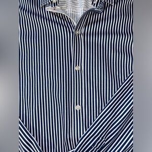 Men’s Desoto Button Down Shirt Size XL Blue/white Pinstripes 100% Cotton EUC